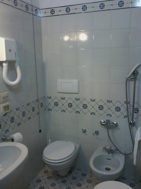 Hotel Cisterna Nel Borgo Castiglione dʼOrcia Pokój zdjęcie